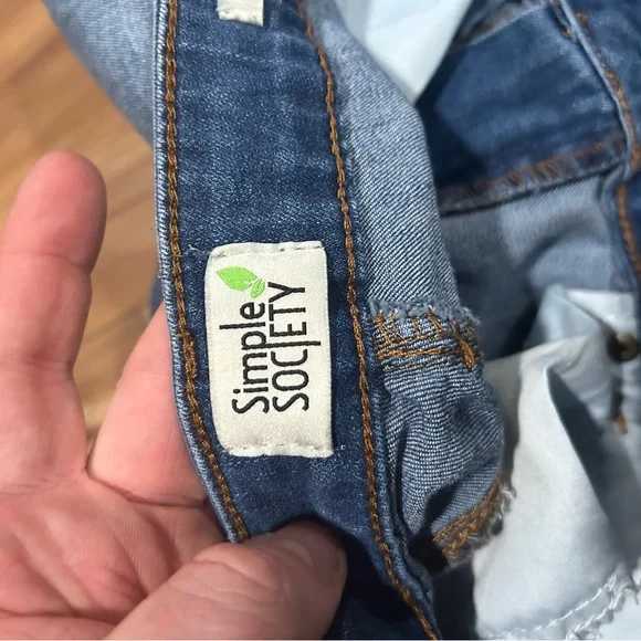 Simple Society Distressed Blue Jeans Size 5/27 - Picture 3 of 3